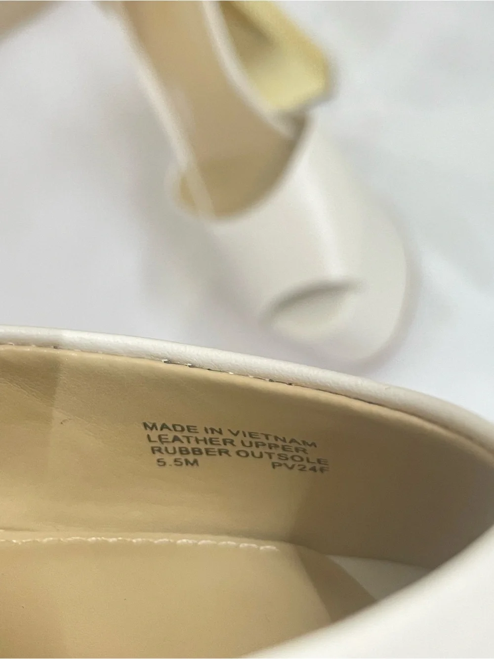 Michael Kors chic cream